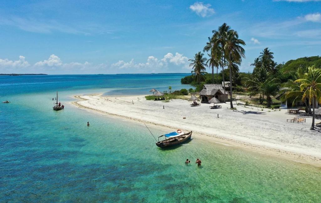Basecamp Mafia Island